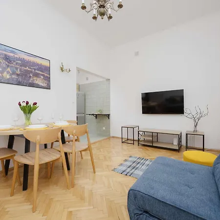 Old Town Comfort Near Vistula Boulevards By Renters