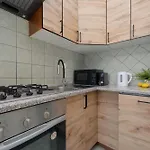 Old Town Comfort Near Vistula Boulevards By Renters Appartement Varsovie