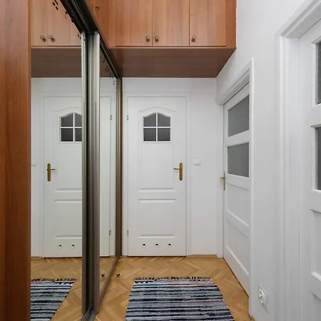 Old Town Comfort Near Vistula Boulevards By Renters * Варшава