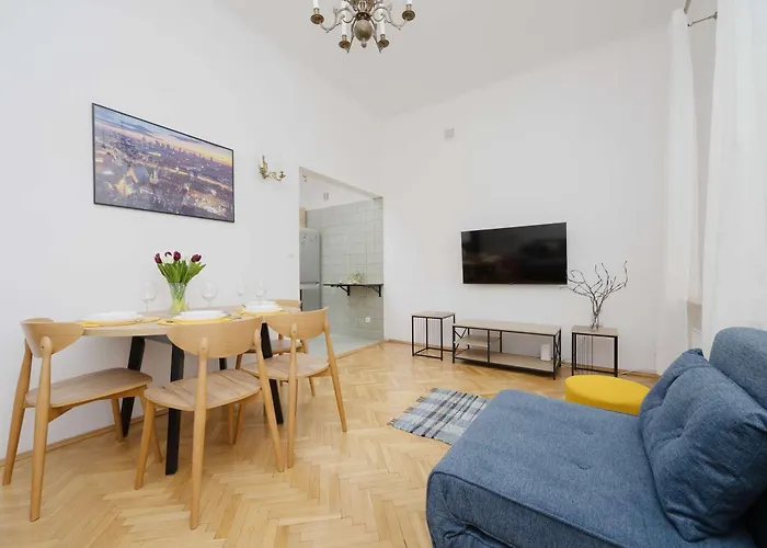 Old Town Comfort Near Vistula Boulevards By Renters